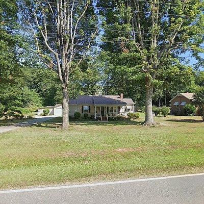 992 Brooklyn Avenue Ext, Ramseur, NC 27316