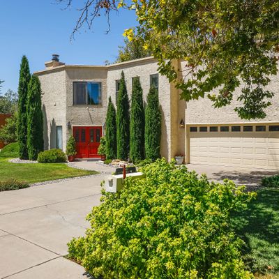 9922 Tanoan Drive Ne, Albuquerque, NM 87107