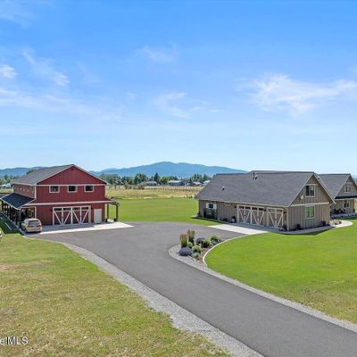 9977 N Happy Trl, Rathdrum, ID 83858