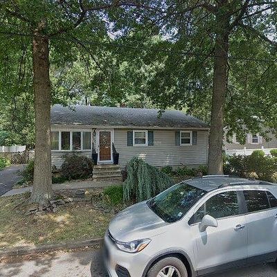 998 Thayer Ave, Avenel, NJ 07001