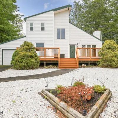 Boardwalk Drive, Tobyhanna, PA 18466