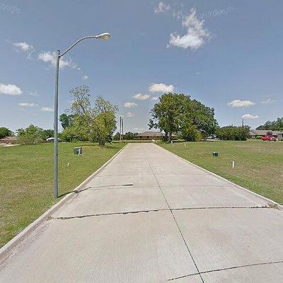 Brooks Dr, Terrell, TX 75160