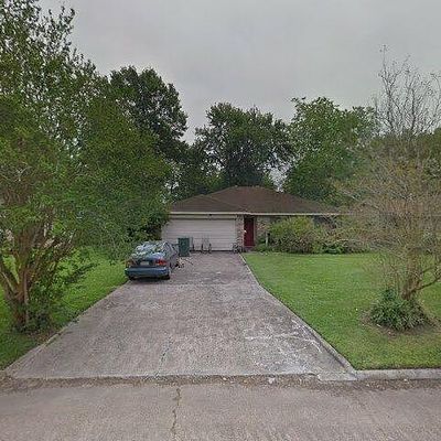 95 Briggs St, Beaumont, TX 77707