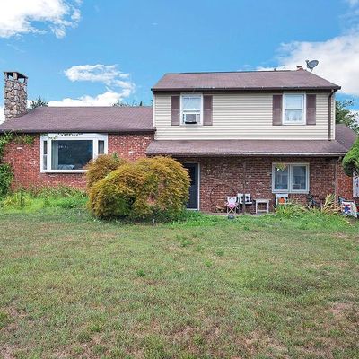 95 Beverly Dr, Kintnersville, PA 18930