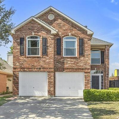 950 Azalia Dr, Lewisville, TX 75067