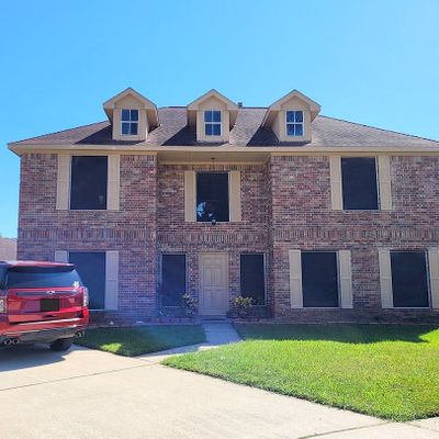 9510 Old Desert Rd, La Porte, TX 77571