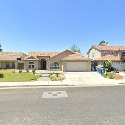 952 Cosentino Dr, Madera, CA 93637