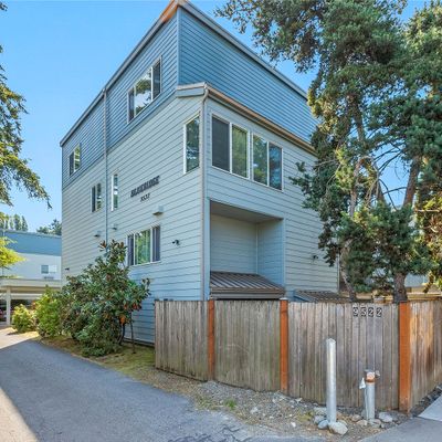 9522 1st Avenue Ne, Seattle, WA 98115