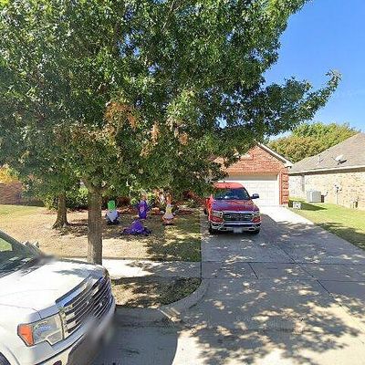 953 Sherry Ln, Saginaw, TX 76179