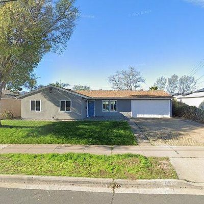 9548 Domer Rd, Santee, CA 92071