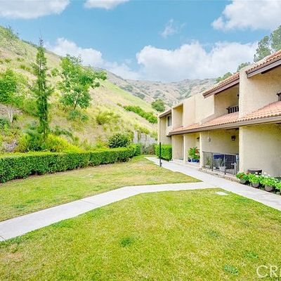 9552 Via Venezia, Burbank, CA 91504