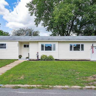 956 Hunt Dr, Toms River, NJ 08753