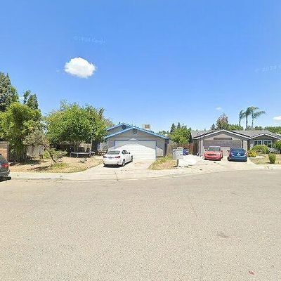 957 E Josh Ave, Fresno, CA 93706