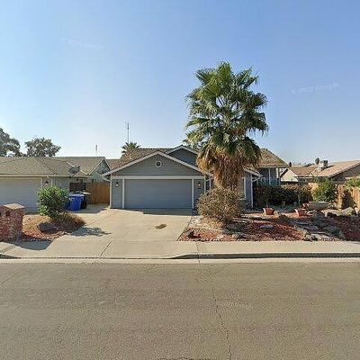 957 Burlwood Ave, Hanford, CA 93230