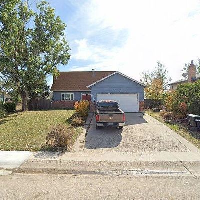 959 Leal St, Douglas, WY 82633