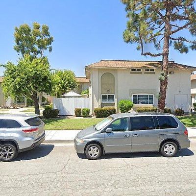 9598 Pettswood Dr #2, Huntington Beach, CA 92646