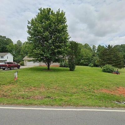 960 Bonbrook Mill Rd, Rocky Mount, VA 24151