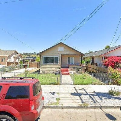 9632 Olive St, Oakland, CA 94603