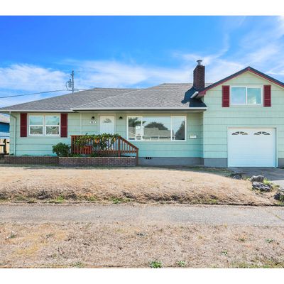 965 Noble Ave, Coos Bay, OR 97420