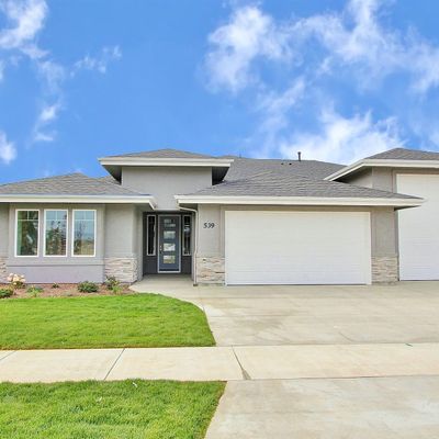 9696 S Coopers Hawk Way, Nampa, ID 83686