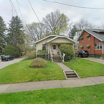 97 Lincoln Ave, Cuyahoga Falls, OH 44221