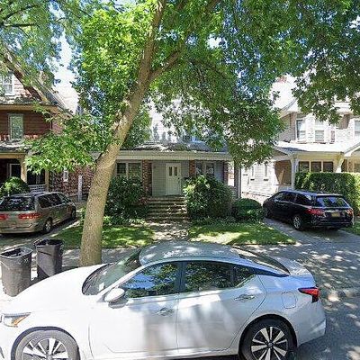 970 E 18 Th St, Brooklyn, NY 11230