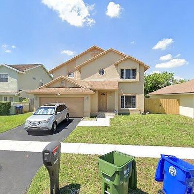 970 Sw 98 Th Ave, Pembroke Pines, FL 33025