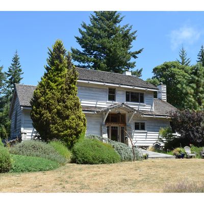 97137 N Bank Rogue River Rd, Gold Beach, OR 97444