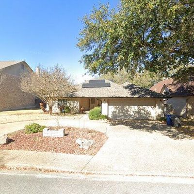 9719 Mid Walk Dr, San Antonio, TX 78230