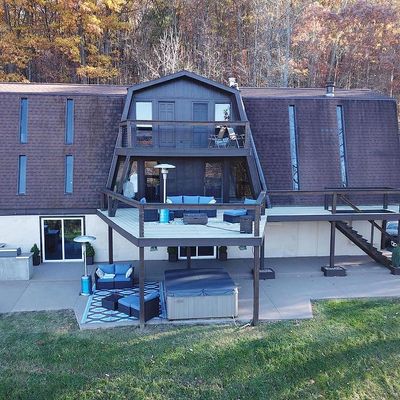 973 Skytop Mountain Rd, Port Matilda, PA 16870