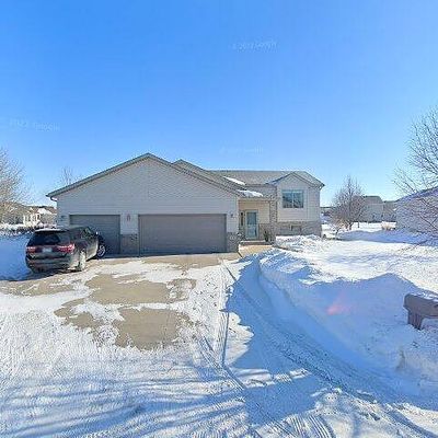 974 32 Nd St S, Moorhead, MN 56560