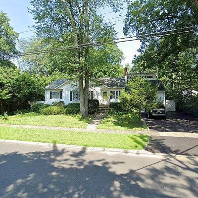 974 Ridgewood Blvd E, Township Of Washington, NJ 07676