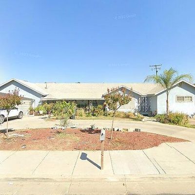 974 W Pleasant Ave, Tulare, CA 93274