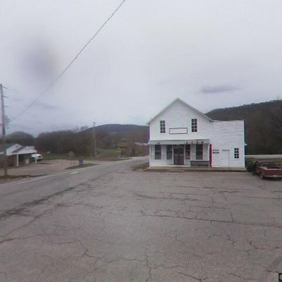 Hc 65 Box 133, Kingston, AR 72742