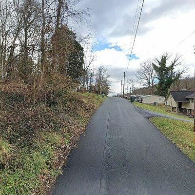 Hillside Dr, Elizabethton, TN 37643