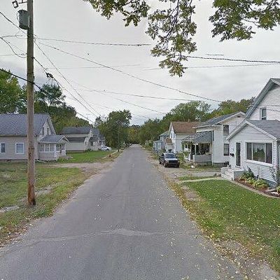 Hollis Street, Jackson, MI 49203