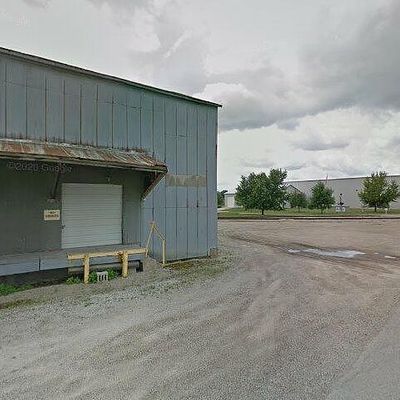 S Maple, Ithaca, MI 48847