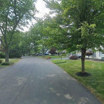 Meadowbrook North Circle, Allentown, PA 18103