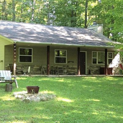 N13270 Finch Ln, Athelstane, WI 54104