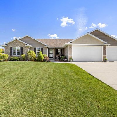 N1728 Brookhill Dr, Greenville, WI 54942