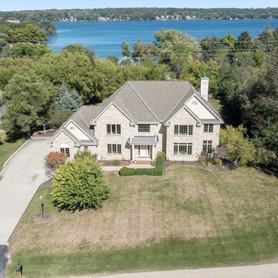 N18 W29534 Crooked Creek Rd, Pewaukee, WI 53072