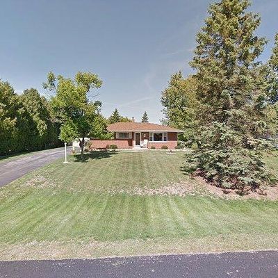 N56 W18094 Evergreen Ln, Menomonee Falls, WI 53051