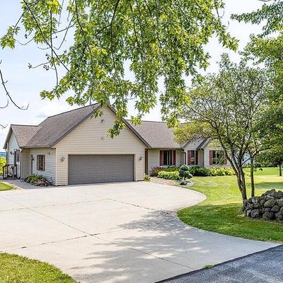 N6049 Deerpath Ln, Plymouth, WI 53073