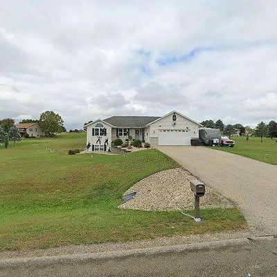 N6747 Hunter Dr, Pardeeville, WI 53954