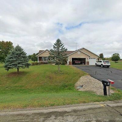 N6763 Hunter Dr, Pardeeville, WI 53954