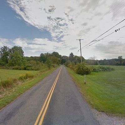 Red Brush Rd, Ravenna, OH 44266