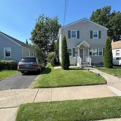 101 Katherine Ave, Clifton, NJ 07012