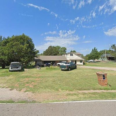 1040 S Front St, Noble, OK 73068