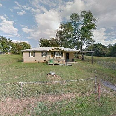 105 S Adams St, Adams, TN 37010