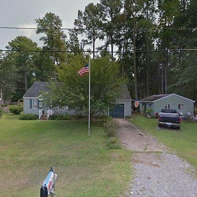 1052 Washington Dr, Chesapeake, VA 23322